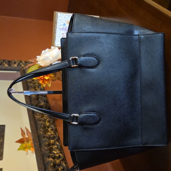 Kate Spade Laurel Way Hadlee Satchel - Picture 3 of 15